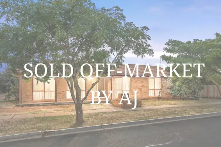 18 Becker Close, Melton West VIC 3337