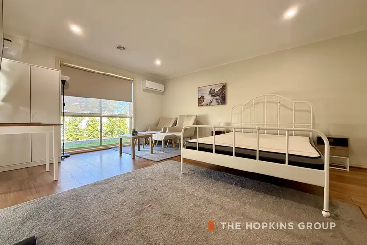 10 Lauffre Walk, Caroline Springs VIC 3023