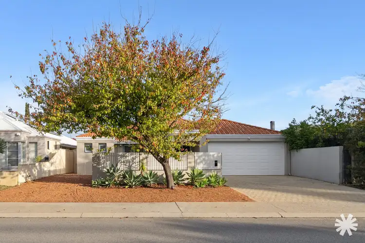 20 Troode Street, Lake Coogee WA 6166