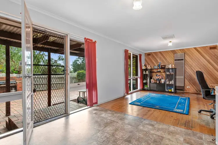 Fifth view of Homely house listing, 10 Paddington Avenue, Carrum Downs VIC 3201