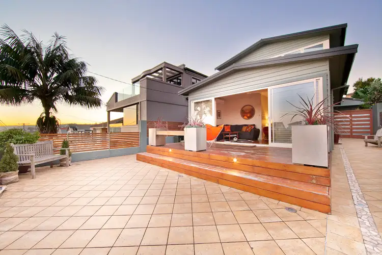 6A Pitt Road, North Curl Curl NSW 2099