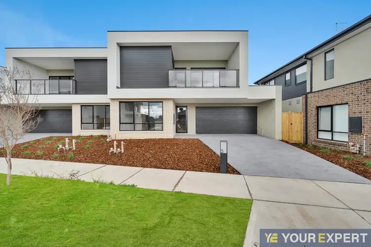 3 & 5 Guisard Way, Clyde North VIC 3978