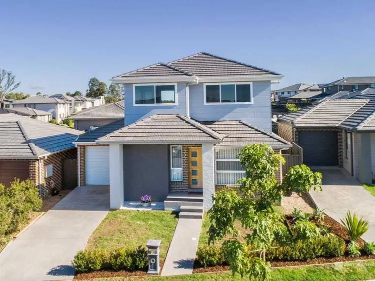 17 Alinta Promenade, Jordan Springs NSW 2747