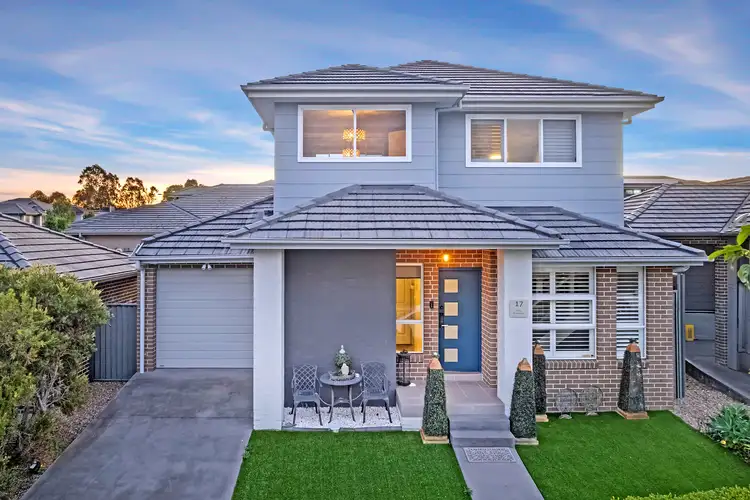 17 Alinta Promenade, Jordan Springs NSW 2747