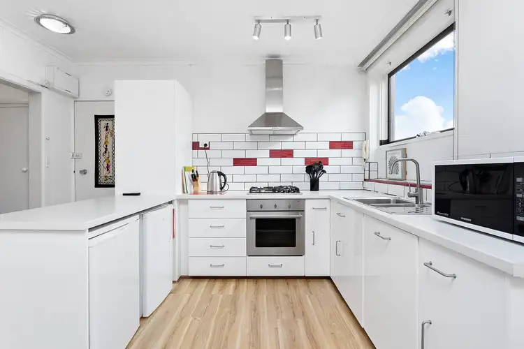 11/37 Gurner Street, St Kilda VIC 3182
