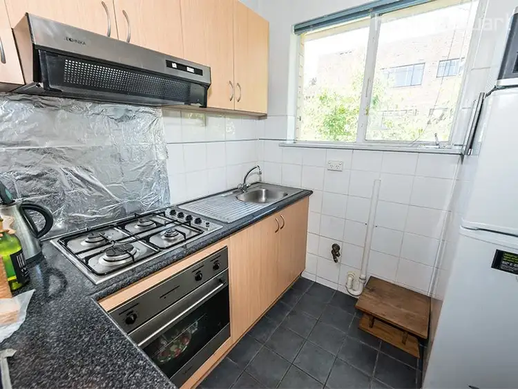 Fifth view of Homely studio listing, 6/5 Burnett Street, St Kilda VIC 3182
