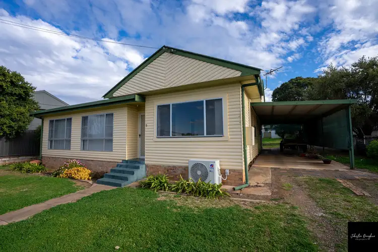 Main view of Homely house listing, 5 Bowen Avenue, Gunnedah NSW 2380
