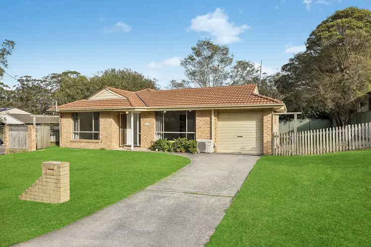 1 Lyndall Close