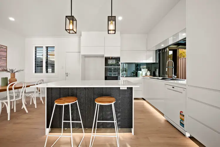 16 Keira Close, Valentine NSW 2280