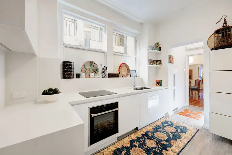 Fifth view of Homely apartment listing, 2/2 Elizabeth Bay Crescent, Elizabeth Bay NSW 2011