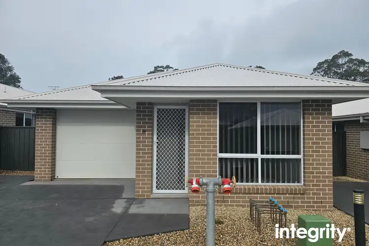 8/95 Albatross Road, West Nowra NSW 2541