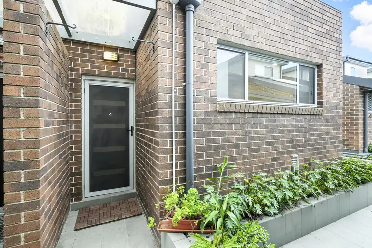 4/27 Tungarra Road, Wentworthville NSW 2145