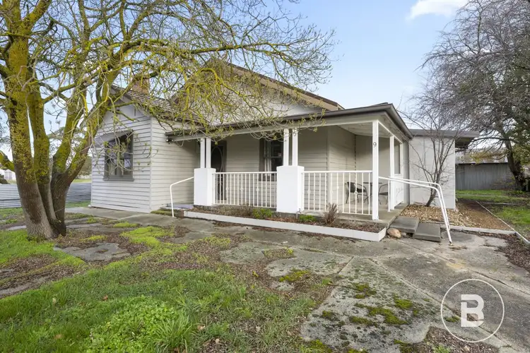 9 Pratt Street, Beaufort VIC 3373