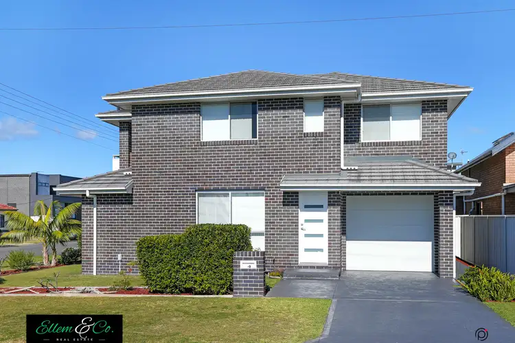 9 Acacia Street, Windang NSW 2528