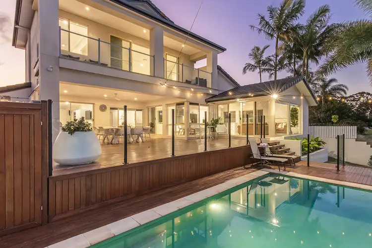 8 Key Largo, Clear Island Waters QLD 4226