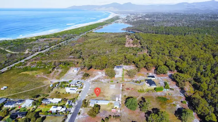 32 Freshwater Street, Beaumaris TAS 7215