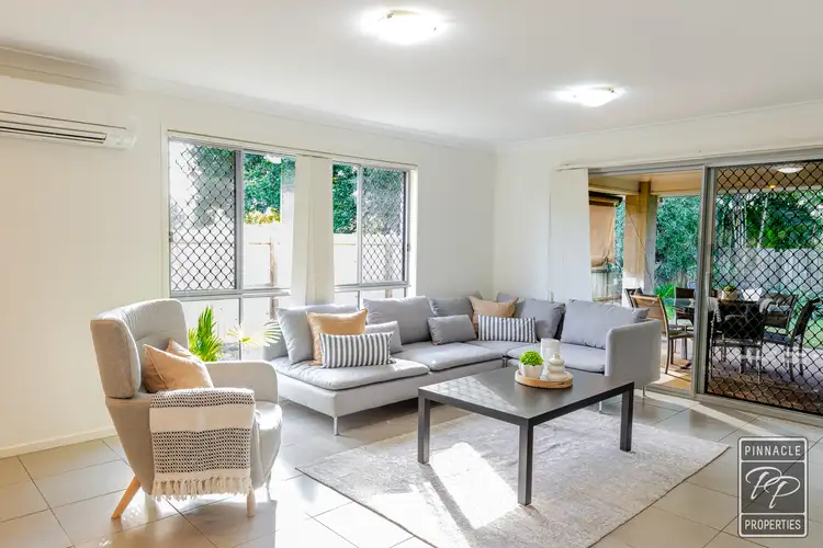 16 Shaw Place, Redland Bay QLD 4165