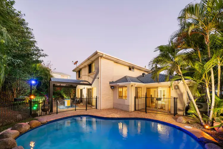 39 Palm Street, Kenmore QLD 4069