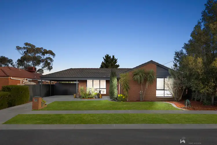 76 Yarcombe Crescent, Craigieburn VIC 3064