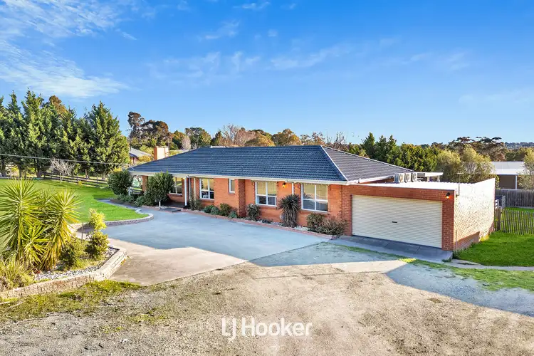 1 Jacques Road, Narre Warren North VIC 3804