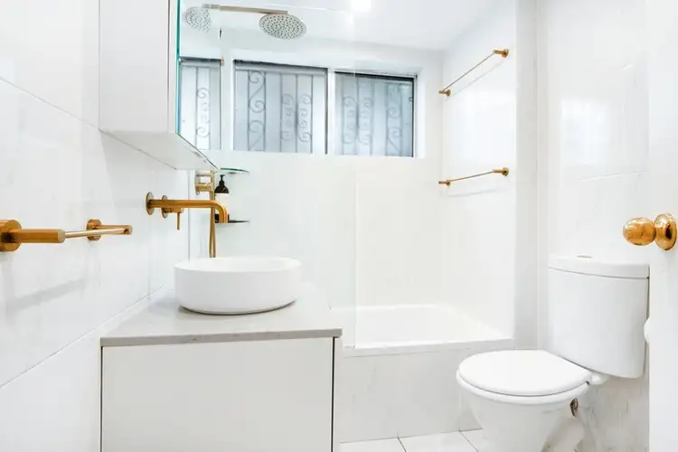 Second view of Homely apartment listing, 6/109 Queenscliff Road, Queenscliff NSW 2096