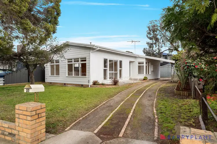 37 Locher Avenue, Reservoir VIC 3073