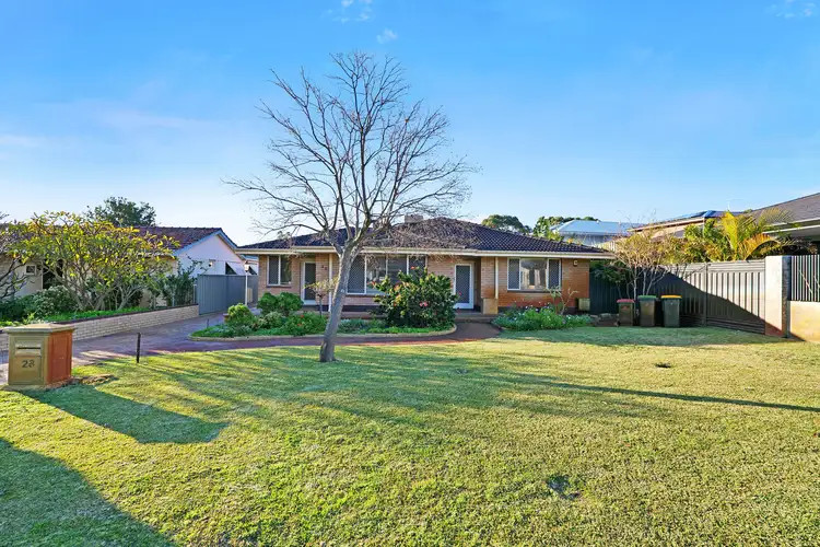 28 Bentwood Avenue, Woodlands WA 6018
