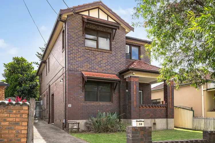 3B Loftus Street