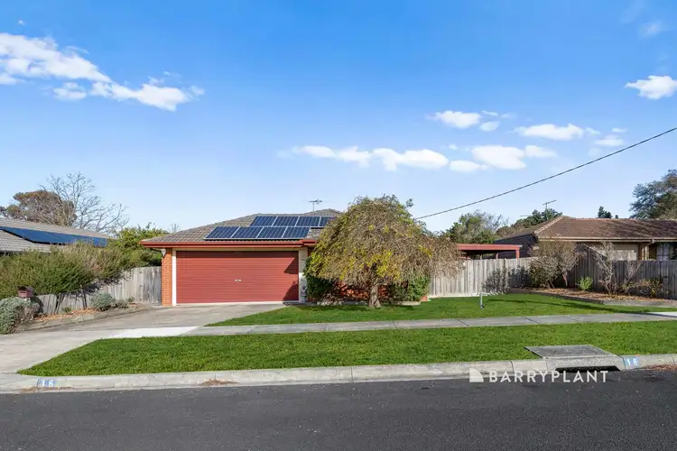 16 Broadhurst Road, Pakenham VIC 3810