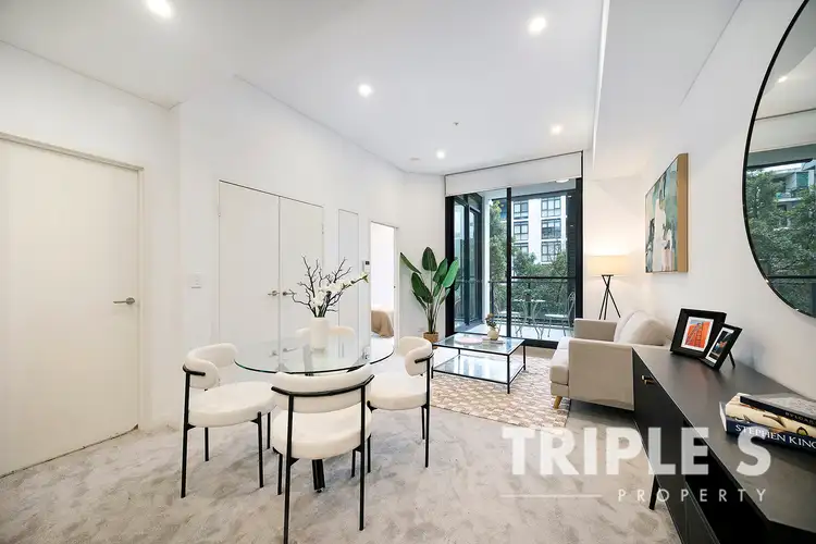 5105E/16 Constitution Road