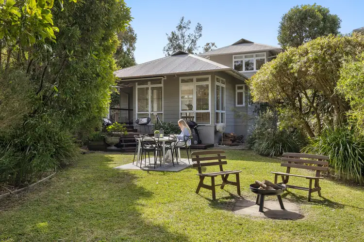 1B Lakeside Crescent, North Manly NSW 2100