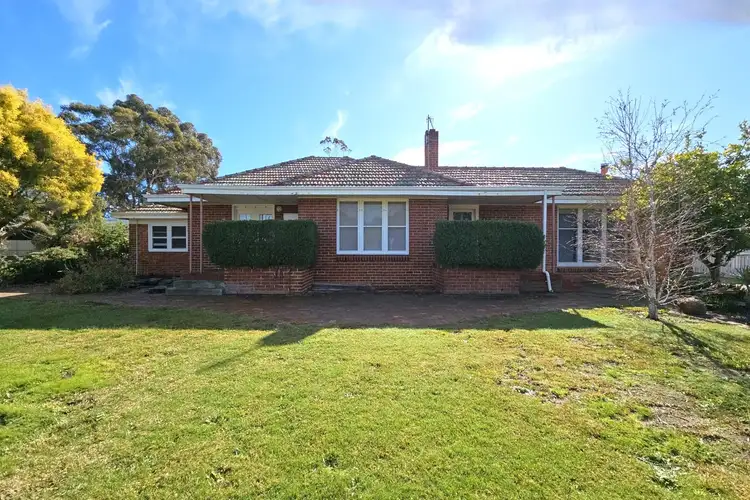 12 Arle Street, Katanning WA 6317