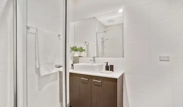 Sixth view of Homely villa listing, 2a Loch Crescent, Strathmore VIC 3041