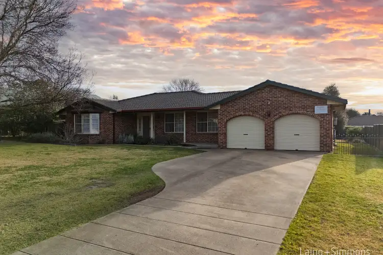 8 The Boulevarde, Armidale NSW 2350