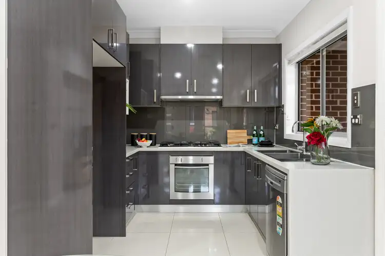 Fifth view of Homely villa listing, 8/3-5 Tungarra Road, Girraween NSW 2145