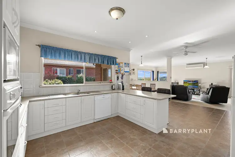 Fourth view of Homely house listing, 3 Cypress Court, Drouin VIC 3818