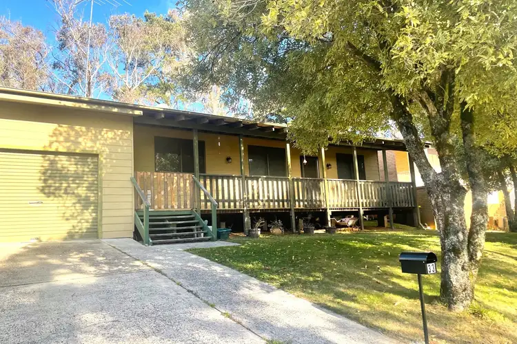 33 Sixth Avenue, Katoomba NSW 2780