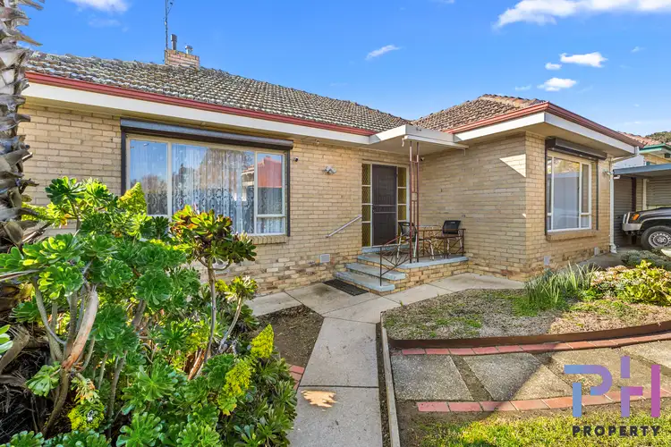 4 Arms Street, Long Gully VIC 3550