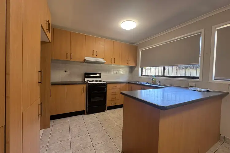 24 Woodhouse Drive, Ambarvale NSW 2560
