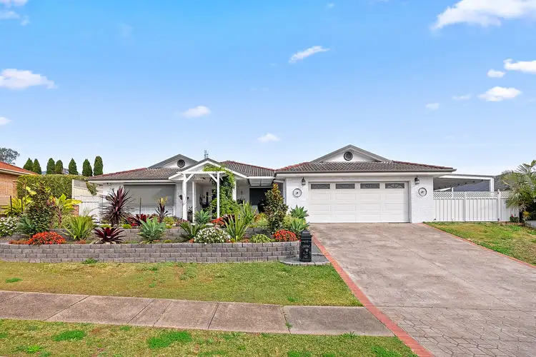 6 Peppertree Circuit, Aberglasslyn NSW 2320