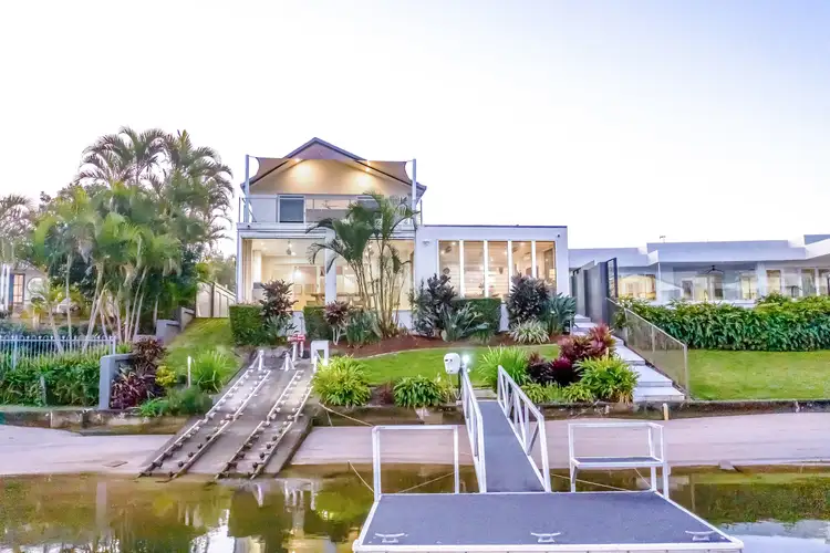 30 Boomerang Crescent, Sorrento QLD 4217