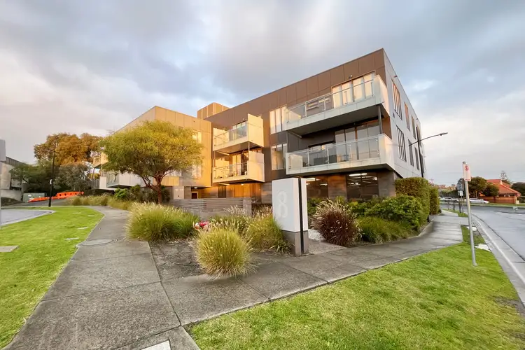 216/8 Yarra bing Crescent, Burwood VIC 3125
