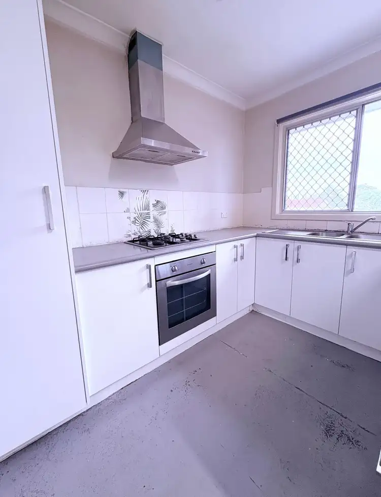 8 Shalford Way, Girrawheen WA 6064