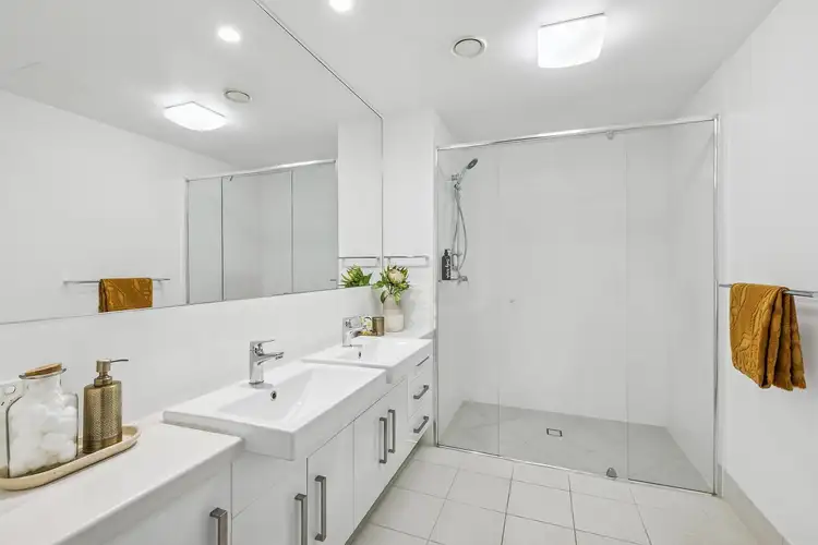 Fifth view of Homely unit listing, 205/2-4 Victoria Parade, Rockhampton City QLD 4700