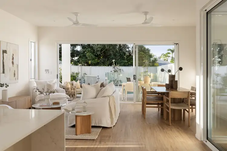 1/18 Pandanus Avenue