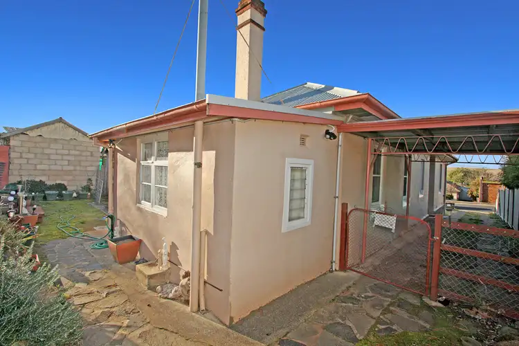 2/53 Soho Street, Cooma NSW 2630