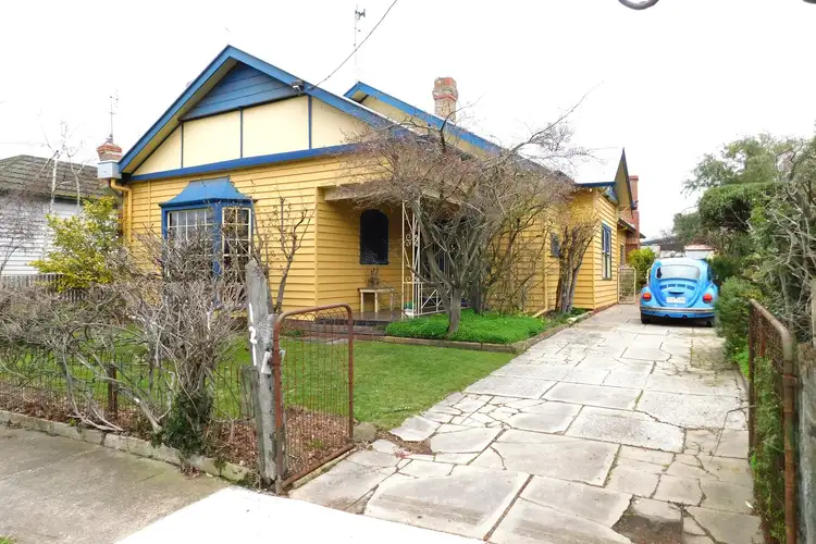 121 Crompton Street, Soldiers Hill VIC 3350