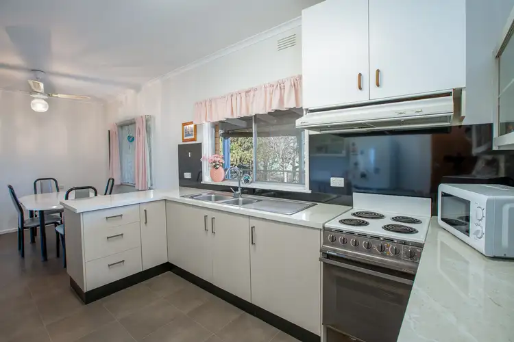 Fifth view of Homely house listing, 439 Solomon Street, West Albury NSW 2640