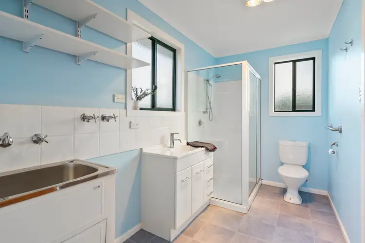 Fifth view of Homely unit listing, 8A Nicholas Avenue, Dodges Ferry TAS 7173