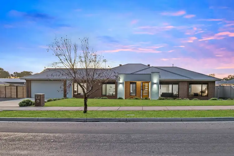 201 Ironstone Road, Ascot VIC 3551